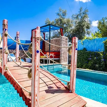 فيلة With Pool Jacuzzi And Sea View In Kas